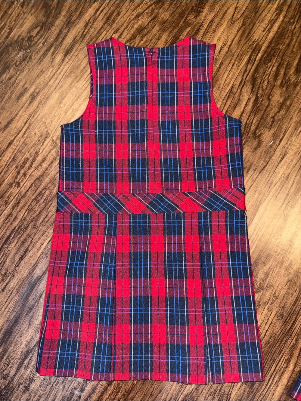 Max & Alice Red and Navy Plaid Sleeveless Pleated School Uniform Dress - Picture 3 of 4